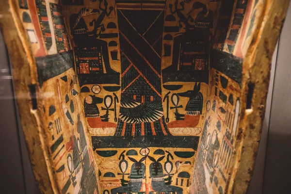 埃及卢克索 2020年11月13日 上埃及考古木乃伊博物馆的古埃及展品 — 图库照片