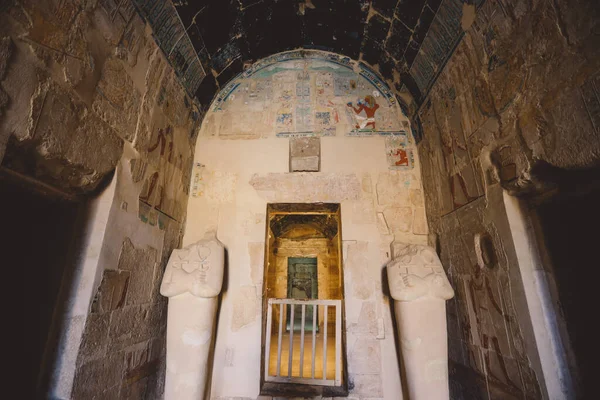 Interior View Ancient Columns Walls Mortuary Temple Hatshepsut Luxor Egypt — Stock Photo, Image