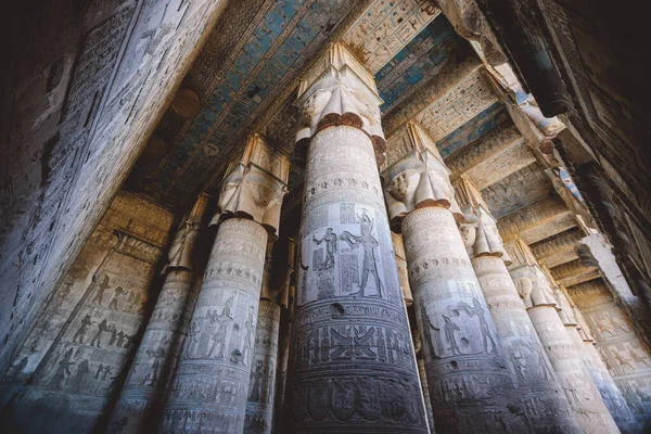 View Ancient Egyptian Painted Pillars Dendera Temple Complex South East — Foto Stock