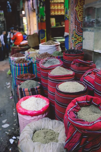 Various Colorful Spices Grain Seeds Famous Khan Khalili Bazaar Souq — Foto de Stock