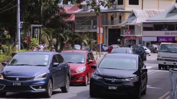 Central Streets Victoria Cars People Seychelles — стоковое видео