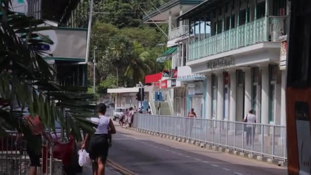 Central Streets Victoria Cars People Seychelles — ストック動画