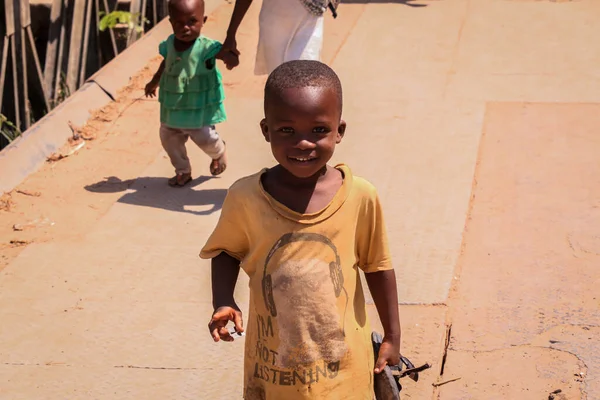 Kumasi Ghana April 2022 African Playing Children Village Street — Stock Photo, Image