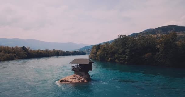 House Rock Drina River Serbia — Video