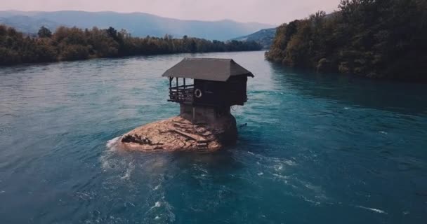 House Rock Drina River Serbia — 图库视频影像