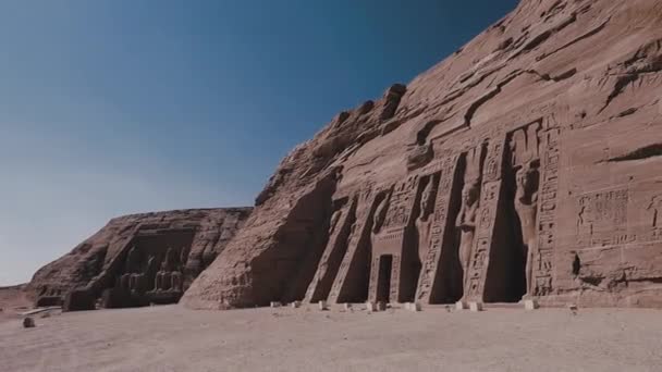 Abu Simbel Temple Main Entrance Statues — Stok video