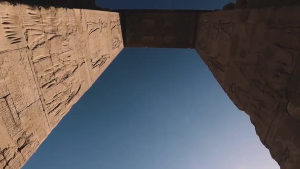 Exterior Ancient Egyptian Temple Dendera — Vídeo de Stock