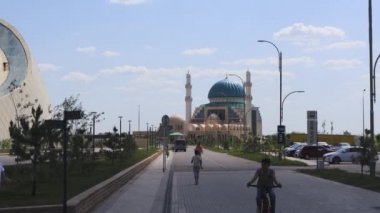 Modern Türkistan Merkezi, Kazakistan