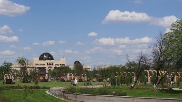 哈萨克斯坦突厥斯坦真正的文化公园 — 图库视频影像