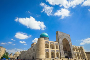 Özbekistan, Buhara 'daki Ortaçağ Mimari Topluluğu Poi Kalyan' a bakın