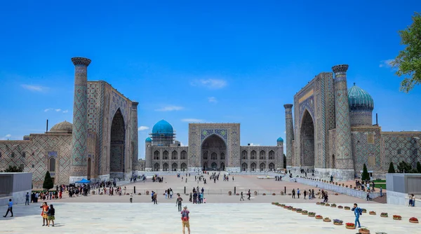 Samarqand Uzbekistan May 2022 Panoramic View Registan Square Its Three — Stock Photo, Image