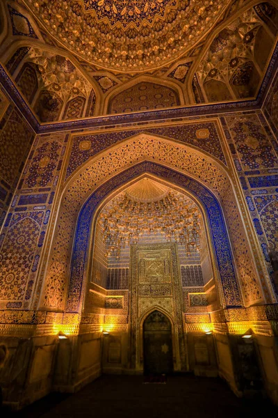 Orientální Zdobené Barevné Detaily Madrasa Náměstí Registan Samarkand Uzbekistán — Stock fotografie