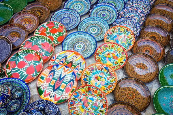 Bujará Uzbekistán Mayo 2022 Placas Brillantes Coloridas Estilo Patrón Uzbeko — Foto de Stock