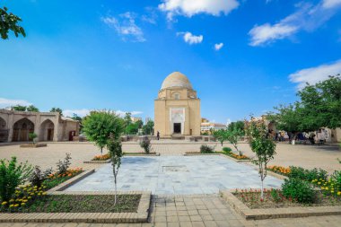 Özbekistan 'daki Ortaçağ Semerkand Caddelerinin Renkli ve Yeşil Görünümü