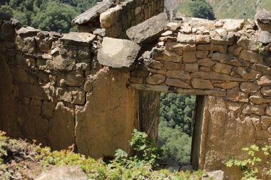Kafkasya 'daki eski harabe yerleşim yerleri. Dağıstan. 