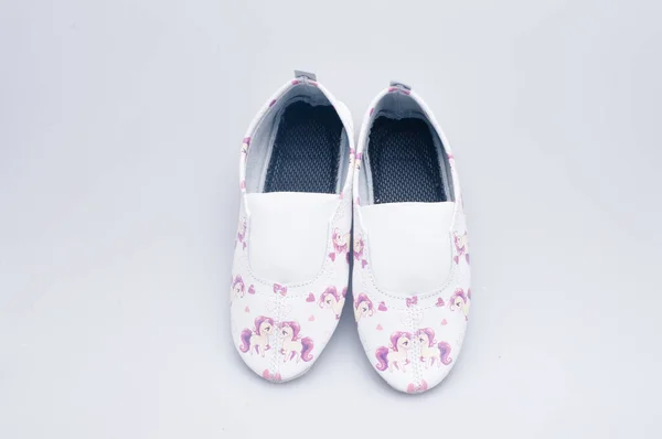 Zapatos Cuero Con Patrón Primer Plano Sobre Fondo Blanco — Foto de Stock