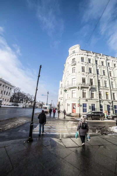 Παλιό Κτίριο Κοντά Στο Δρόμο Στο Saint Petersburg — Φωτογραφία Αρχείου