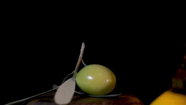 Olive Grain Bottle Oil Close Shot Panning Shot — Stock Video