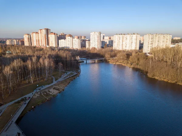 Luftaufnahme Des Neuen Wohnviertels Und Des Öffentlichen Parks Ufer Des — Stockfoto