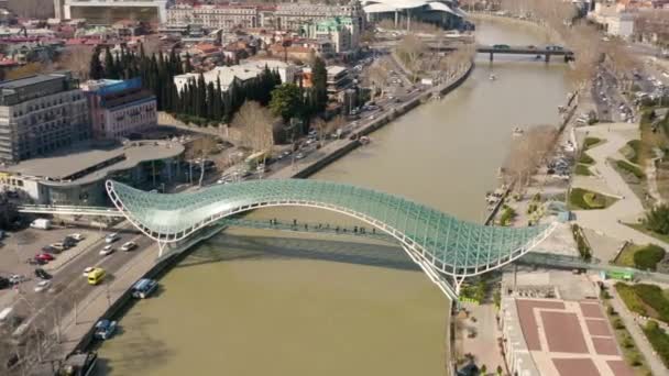 Γέφυρα της ειρήνης στην Τιφλίδα — Αρχείο Βίντεο