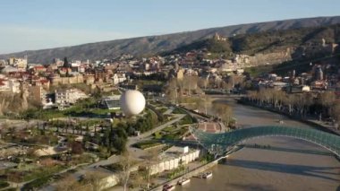Tiflis havadan görünümü