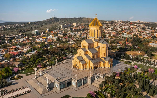 Holy Trinity Cathedral of Tbilisi — Stock Photo, Image