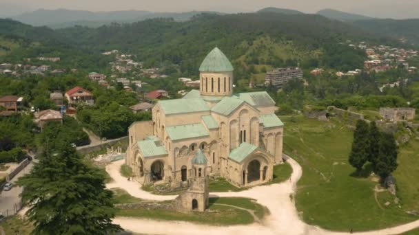 Aerial View Bagrati Cathedral Kutaisi — стоковое видео