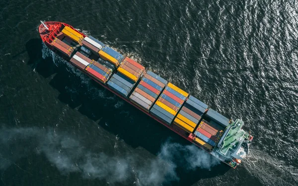 Hög Vinklad Över Lastfartyg Havet — Stockfoto