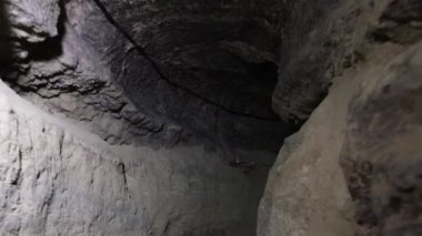 Bilim, Mısır arkeolojisi, piramitlerdeki yeraltı kazıları.