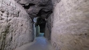 Bilim, Mısır arkeolojisi, piramitlerdeki yeraltı kazıları.