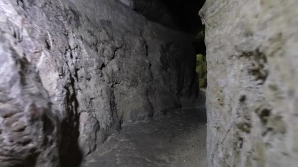 Tunnel der ägyptischen Pyramiden. Wissenschaft, Archäologie, unterirdische Ausgrabungen. — Stockvideo