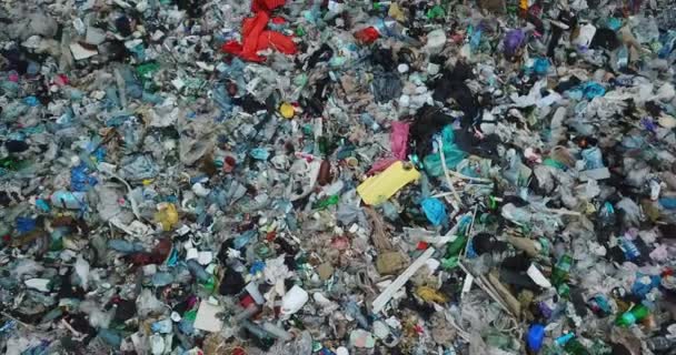 Plastic waste pollution, environmental catastrophe in the oceans. — Stock Video