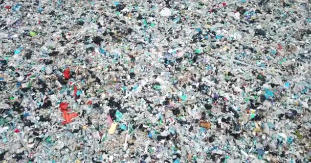 Environmental disaster in the United States, plastic waste has nowhere to go. Large landfill — Stock Video