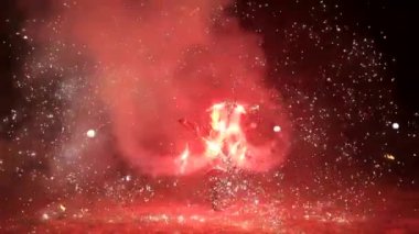 Ateş gösterisi gece inanılmazdır. Gece ateşi gösterisi