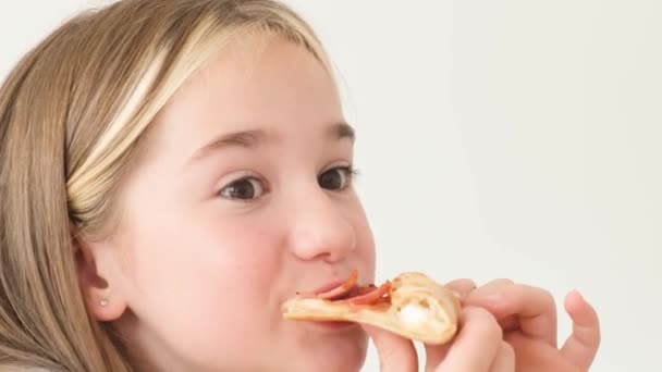 Portrait Child Girl Who Eats Delicious Pizza Opens Her Eyes — Stock Video