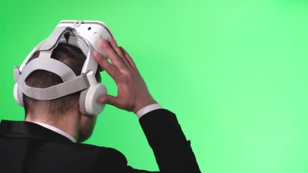 Man Business Suit Virtual Reality Glasses Chromakey Background Rear View — Stock video