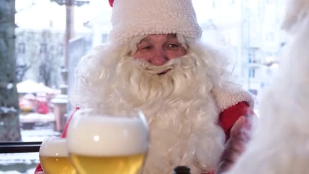 Friends Santa Claus Costumes Having Fun New Years Party Drinking — 图库视频影像