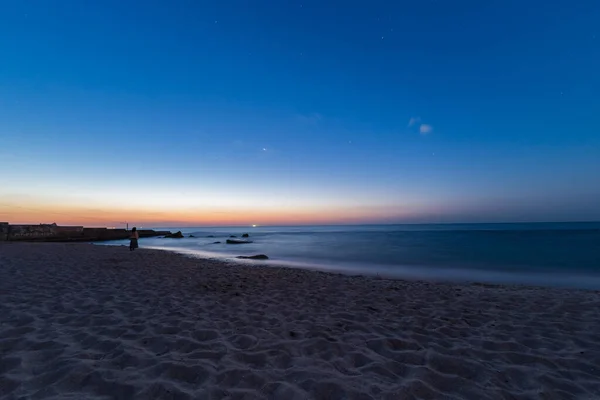 Dawn Sea Silhouette Woman Distance Sea Coast Stones Black Sea — Stock Photo, Image