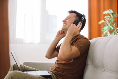 σταθμού μεγάλη καπνοδόχος δύση του ηλίου