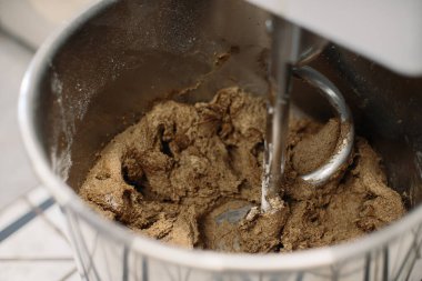 Bir fırın fırında ekmek yoğurma makinesi