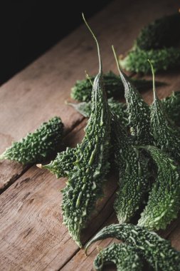 Taze acı kavun. Yemek için sağlıklı meyve. Diyet için sağlıklı.