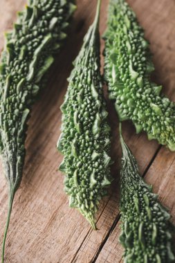 Taze acı kavun. Yemek için sağlıklı meyve. Diyet için sağlıklı.