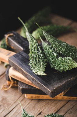 Taze acı kavun. Yemek için sağlıklı meyve. Diyet için sağlıklı.