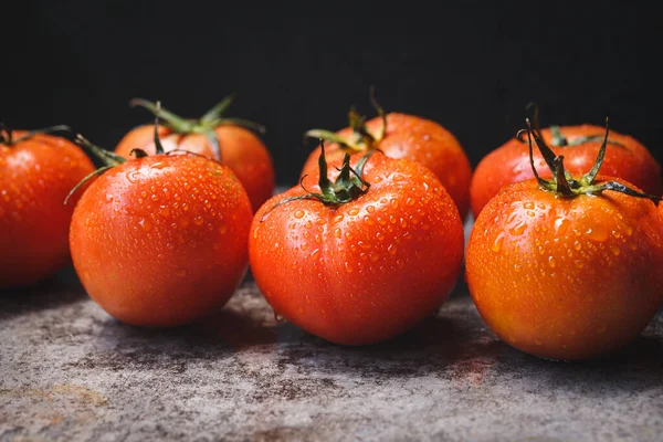 Frische Rote Tomaten Rohe Früchte Zum Kochen Gesunde Früchte lizenzfreie Stockfotos