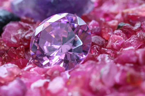 Diamants Améthyste Sur Placé Sur Tas Rubis Brut Pierres Précieuses — Photo