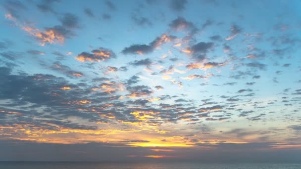 Проміжок Часу Красиві Хмари Рухаються Океан — стокове відео