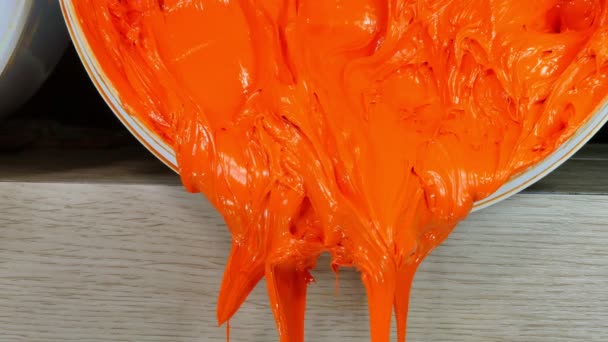 클로즈업 오렌지 물방울 — 비디오