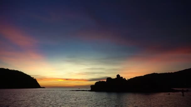 Hermosa Puesta Sol Sobre Mar Concepto Vacaciones — Vídeo de stock