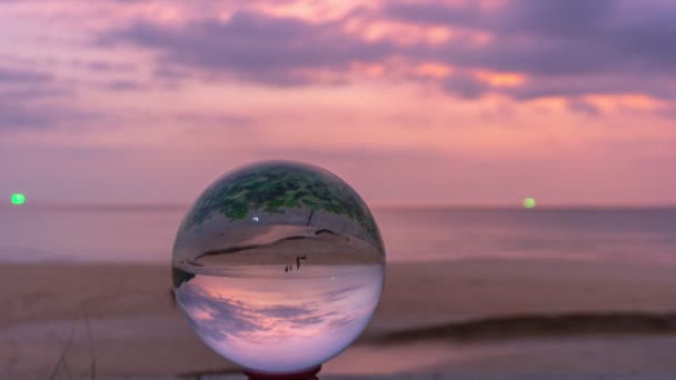 Time Lapse Puesta Sol Bola Cristal Imagen Que Aparece Revés — Vídeo de stock