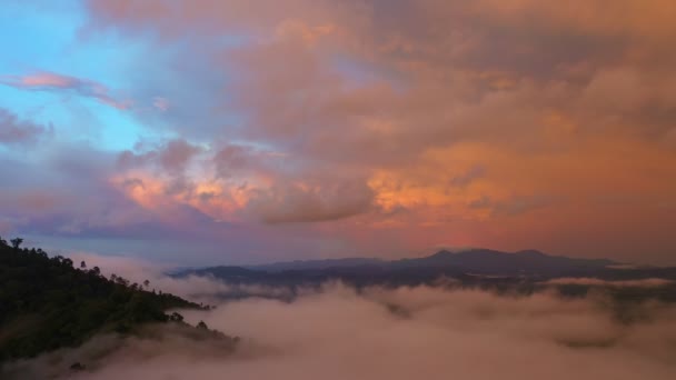 Мальовничі Кадри Красивого Неба Заходу Сонця Хмарами Фону — стокове відео